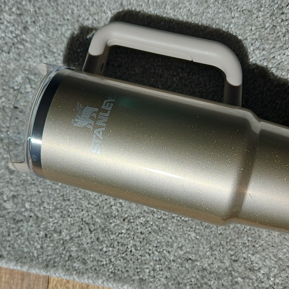 Stanley 30oz TUMBLER GOLD SHIMMER!